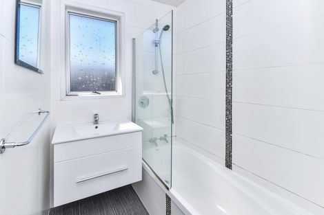 Photo of property in 14 Astor Place, Manurewa, Auckland, 2102