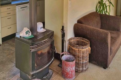 Photo of property in 40 Potts Road, Koputaroa, Levin, 5571