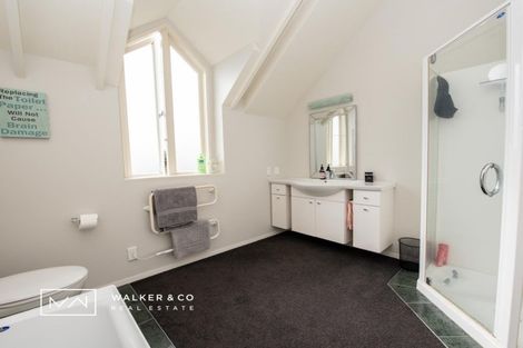 Photo of property in 15 Pempsey Street, Silverstream, Upper Hutt, 5019