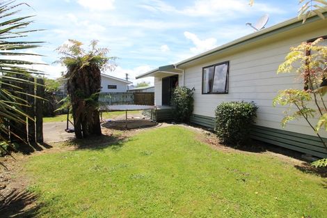 Photo of property in 2a Lee Road, Hannahs Bay, Rotorua, 3010