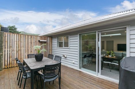 Photo of property in 20b Rarangi Way, Owhiro Bay, Wellington, 6023