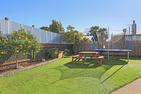 Photo of property in 3/209 Nikau Street, Saint Leonards, Hastings, 4120