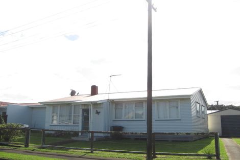 Photo of property in 138 Broadway, Waitara, 4320