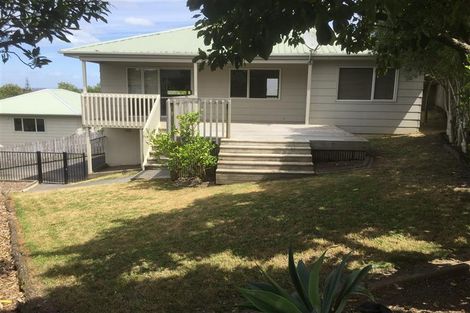 Photo of property in 2/36 Elizabeth Drive, West Harbour, Auckland, 0618