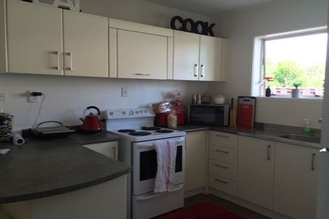 Photo of property in 2/42 Luton Avenue, Sunnyhills, Auckland, 2010