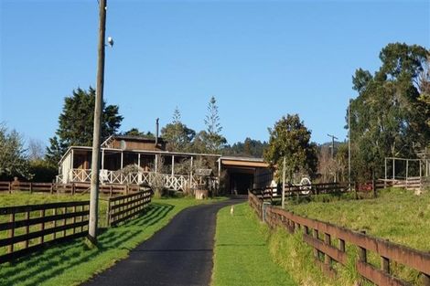 Photo of property in 386 Henderson Valley Road, Henderson Valley, Auckland, 0612