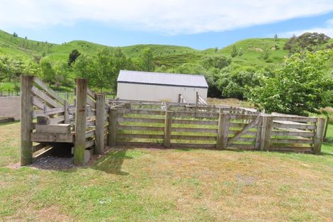 Photo of property in 709 Weber Road, Waitahora, Dannevirke, 4971