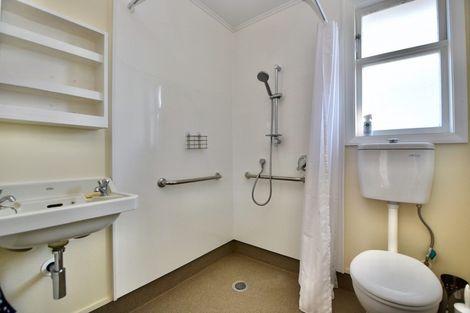 Photo of property in 22 Taylor Street, Carterton, 5713