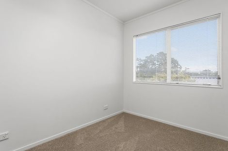 Photo of property in 18 Ian Marwick Place, Birkenhead, Auckland, 0626
