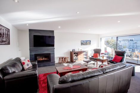 Photo of property in 218 Park Street, Winton, 9720