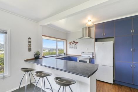 Photo of property in 5 Gaskill Grove, Harbour View, Lower Hutt, 5010