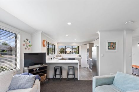 Photo of property in 4 Durmast Court, Cambridge, 3434