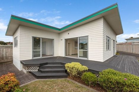 Photo of property in 18a Raniera Street, Glen Avon, New Plymouth, 4312