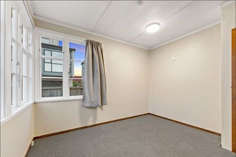 Photo of property in 25 Stoddard Road, Wesley, Auckland, 1041