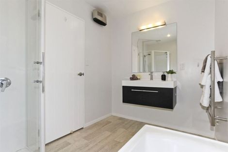 Photo of property in 4 Taniwha Street, Pegasus, 7612