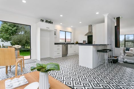 Photo of property in 28 River View Road, Morrinsville, 3300