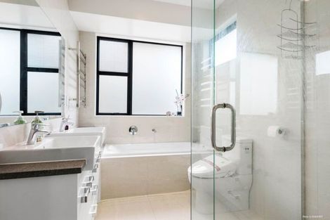 Photo of property in 32 Chesterfield Avenue, Glendowie, Auckland, 1071