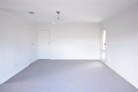Photo of property in 2/44 Latham Avenue, Pakuranga, Auckland, 2010