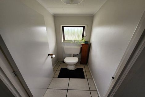 Photo of property in 296a One Tree Point Road, One Tree Point, 0118