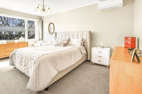 Photo of property in 67 Forest Lake Road, Forest Lake, Hamilton, 3200