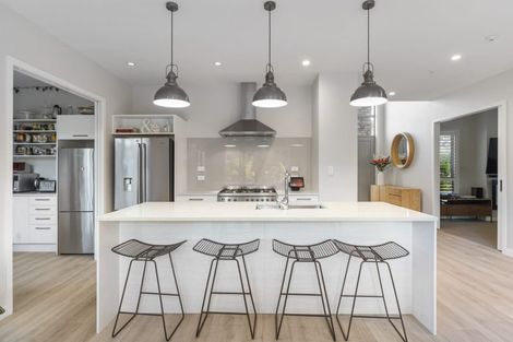 Photo of property in 284e Schnapper Rock Road, Schnapper Rock, Auckland, 0632