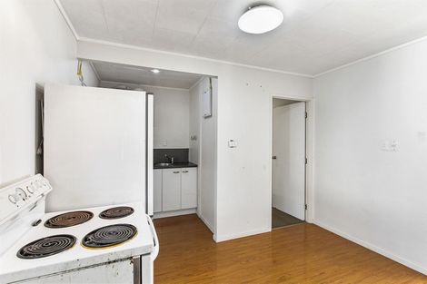 Photo of property in 23 Sheralee Place, Bucklands Beach, Auckland, 2014