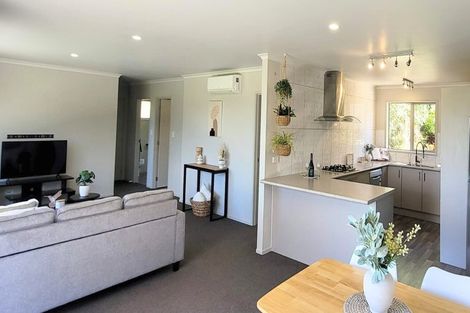 Photo of property in 36 Beach Road, Onerahi, Whangarei, 0110