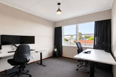 Photo of property in 1 Thorpe Street, Fairview Downs, Hamilton, 3214