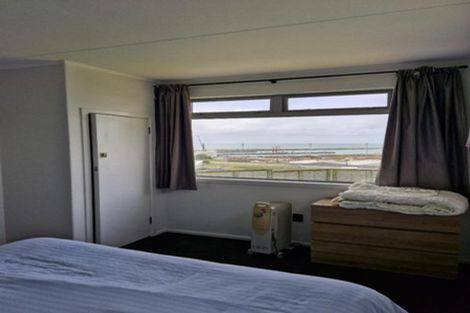 Photo of property in 11a Catherine Crescent, Moturoa, New Plymouth, 4310