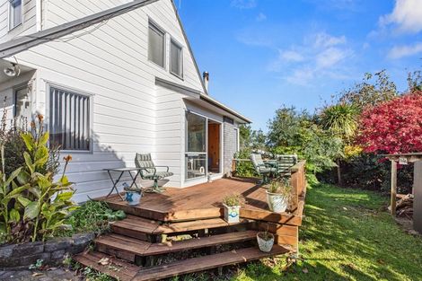 Photo of property in 30 Te Arawa Place, Welcome Bay, Tauranga, 3112