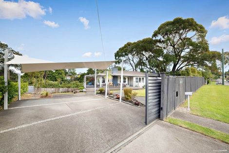 Photo of property in 124 Tiroroa Avenue, Te Atatu South, Auckland, 0610