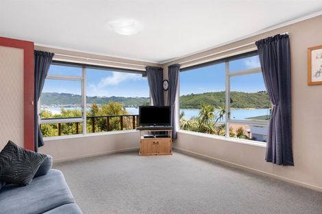 Photo of property in 5 Brora Crescent, Papakowhai, Porirua, 5024