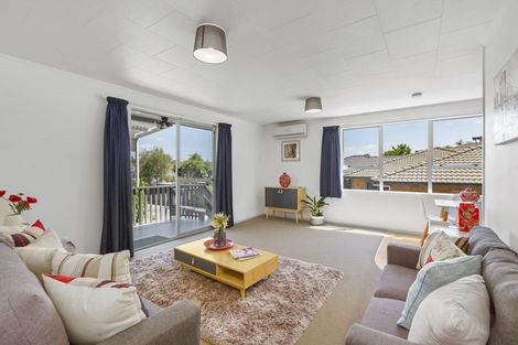 Photo of property in 1/15 Pine Street, New Lynn, Auckland, 0600