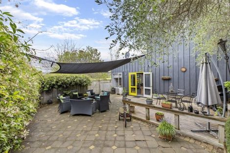 Photo of property in 6 Portland Street, Welcome Bay, Tauranga, 3112