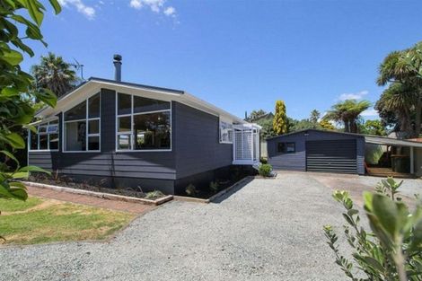 Photo of property in 11 Taihiki Road, Clarks Beach, 2122