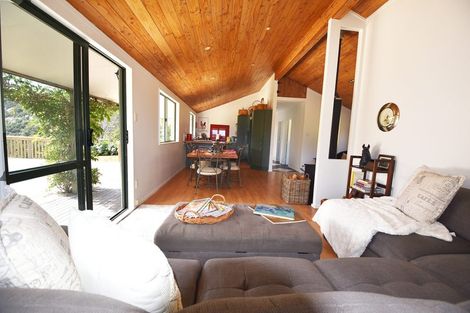 Photo of property in 2762 Kaipara Coast Highway, Glorit, Warkworth, 0984