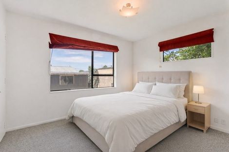 Photo of property in 2/156 Canon Street, Edgeware, Christchurch, 8013
