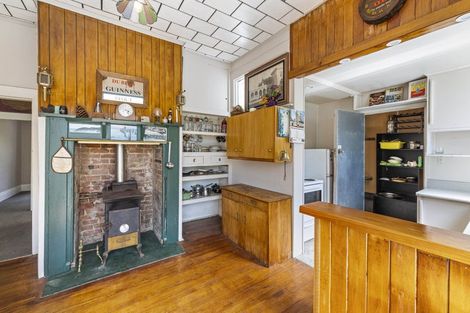 Photo of property in 113 Cliffs Road, Saint Clair, Dunedin, 9012