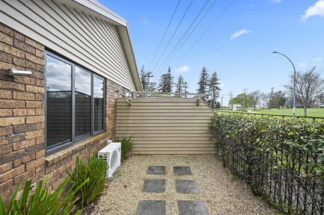 Photo of property in 5/240 Old Farm Road, Hillcrest, Hamilton, 3216