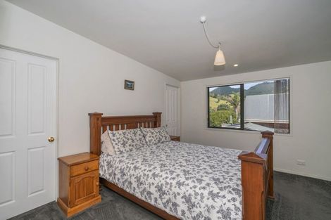 Photo of property in 4a Moray Place, Whiritoa, Whangamata, 3691