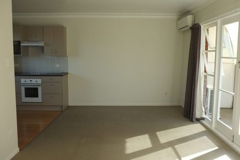 Photo of property in 1/49 Stanley Avenue, Milford, Auckland, 0620