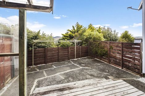 Photo of property in 10 Hollydale Grove, Churton Park, Wellington, 6037