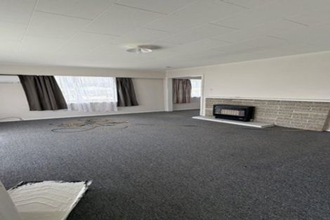 Photo of property in 257 Wellington Road, Wainuiomata, Lower Hutt, 5014