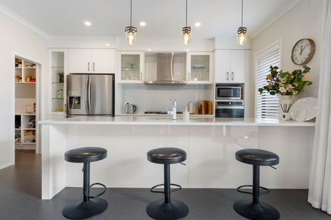 Photo of property in 54 Norfolk Drive, Cambridge, 3434