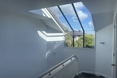Photo of property in 23 Gillard Place, Eastern Beach, Auckland, 2012