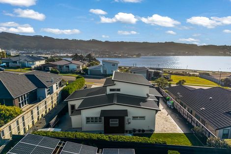 Photo of property in 17 John Burke Drive, Aotea, Porirua, 5024
