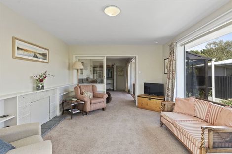 Photo of property in 6 Dulles Place, Papanui, Christchurch, 8053