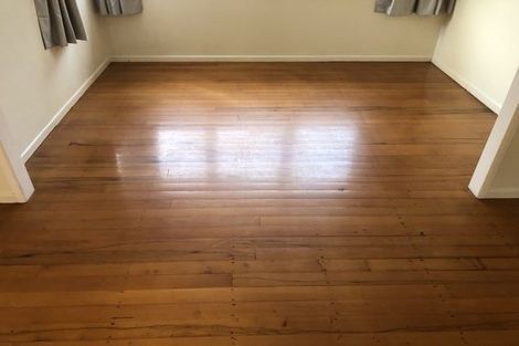 Photo of property in 23 Hogans Road, Glenfield, Auckland, 0629