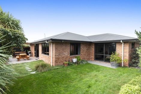Photo of property in 28 Merrilees Place, Linwood, Christchurch, 8062