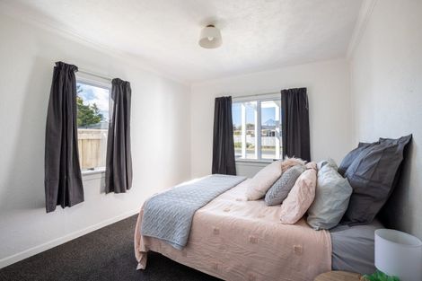 Photo of property in 251 Huatoki Street, Upper Vogeltown, New Plymouth, 4310